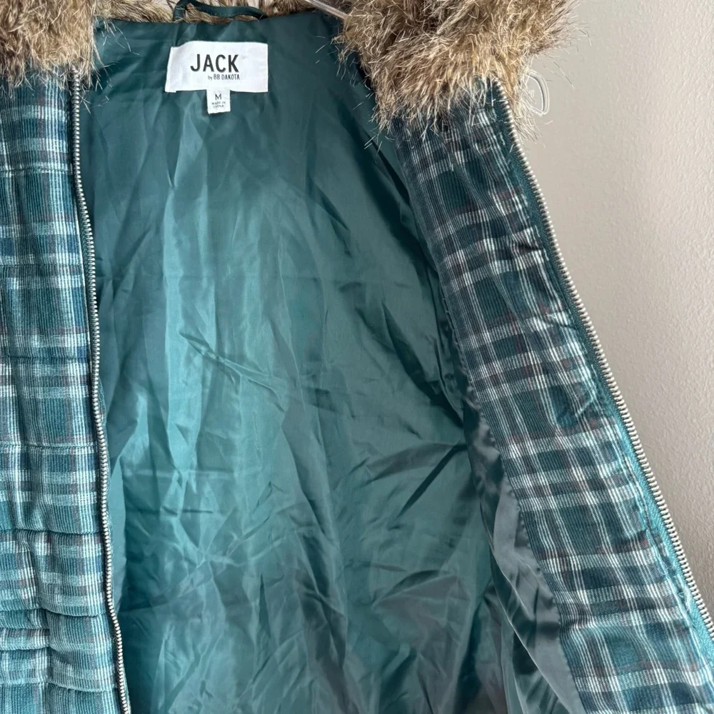 Jack by BB Dakota side fur rich